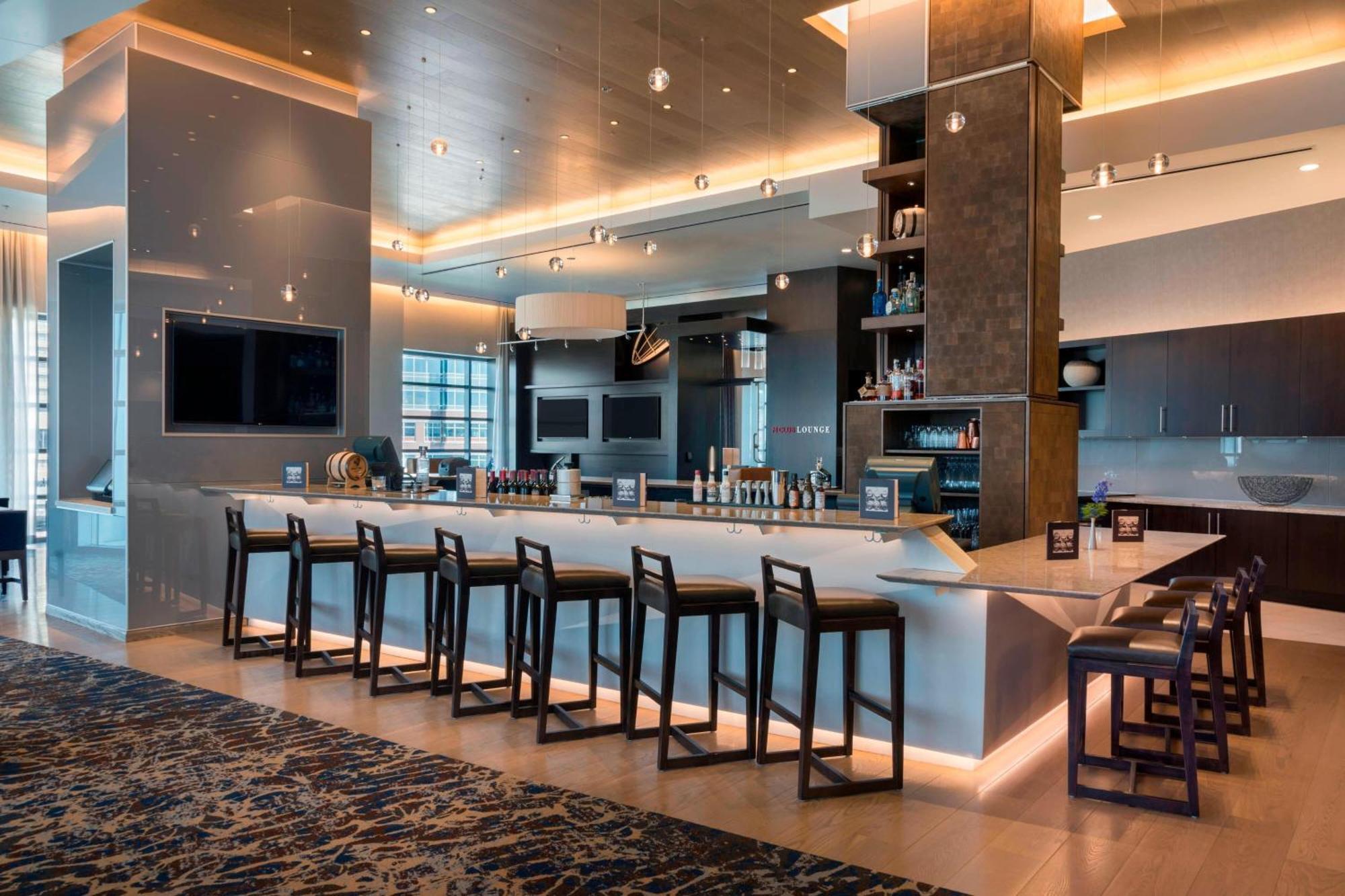 Buffalo Marriott at LECOM HARBORCENTER Exteriör bild