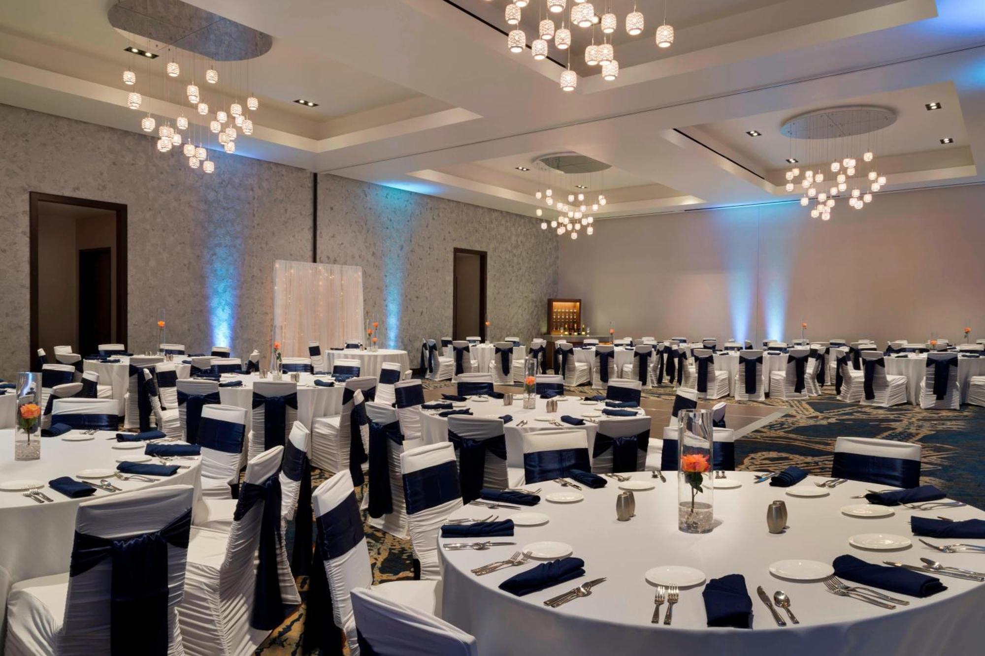 Buffalo Marriott at LECOM HARBORCENTER Exteriör bild