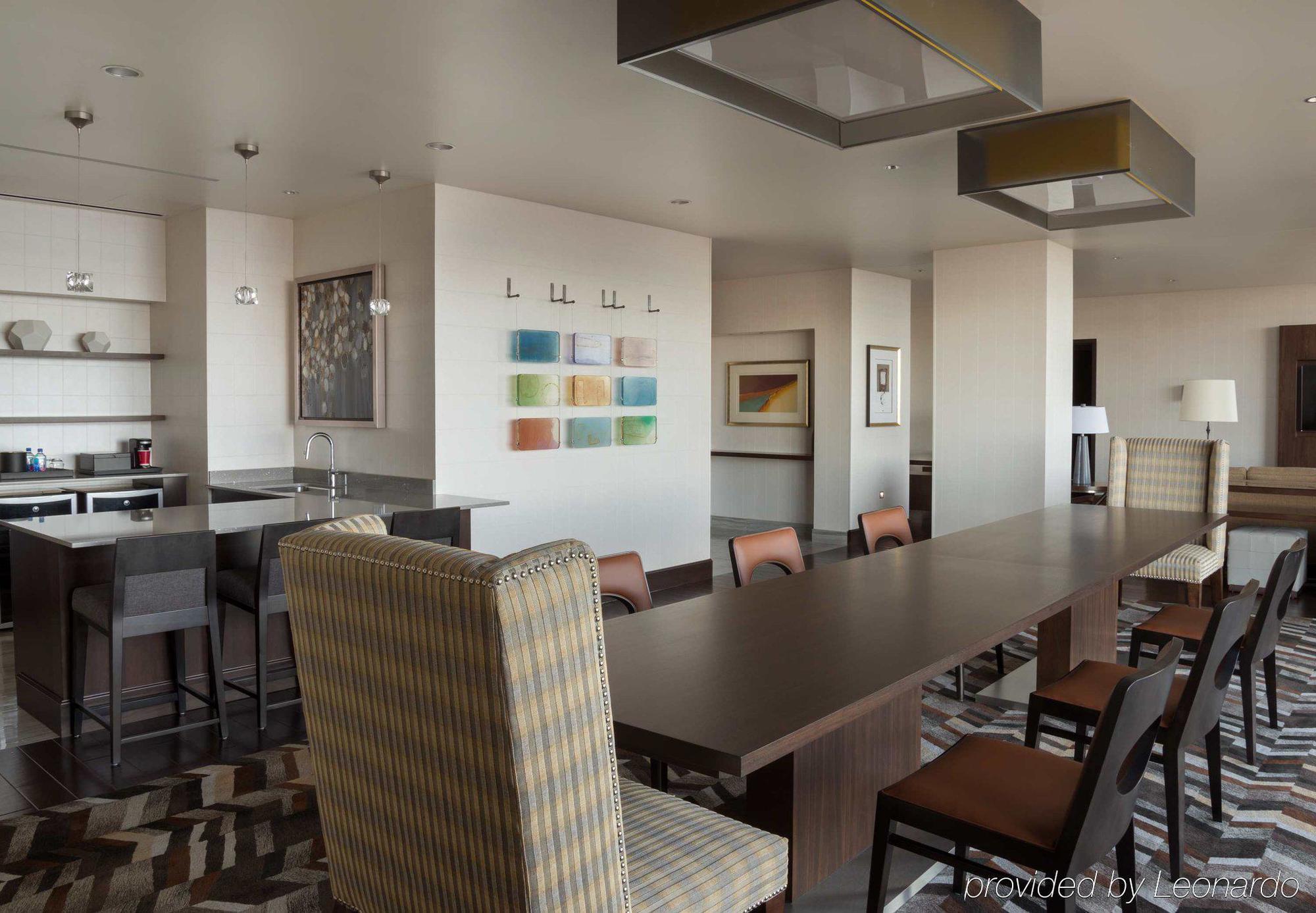 Buffalo Marriott at LECOM HARBORCENTER Exteriör bild